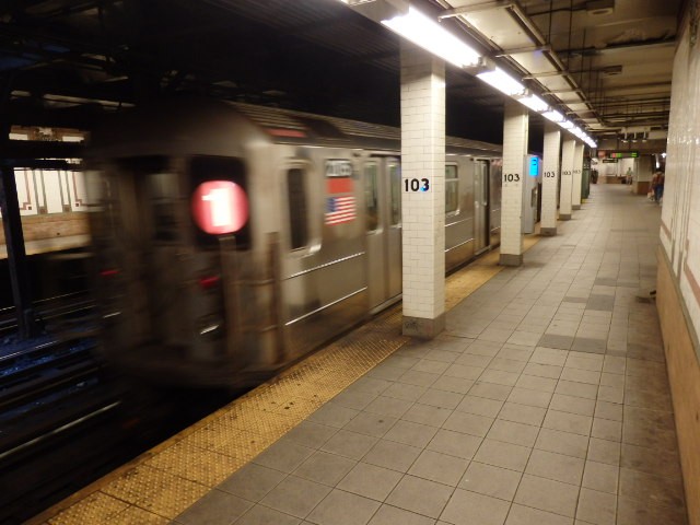 Foto: subte de Nueva York, estación de la calle 103 - New York, Estados Unidos