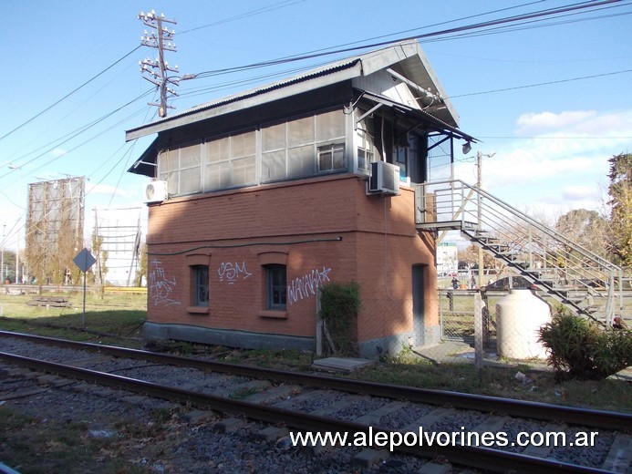 Foto: Cabin Estacion Miguelete - San Martin (Buenos Aires), Argentina