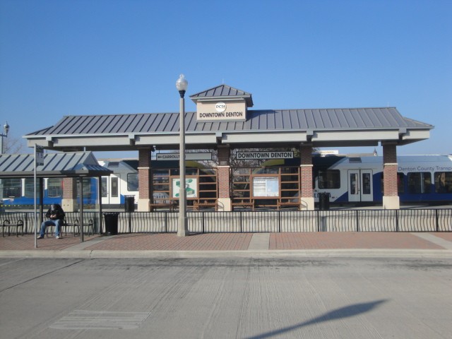 Foto: estación Downtown Denton - Denton (Texas), Estados Unidos