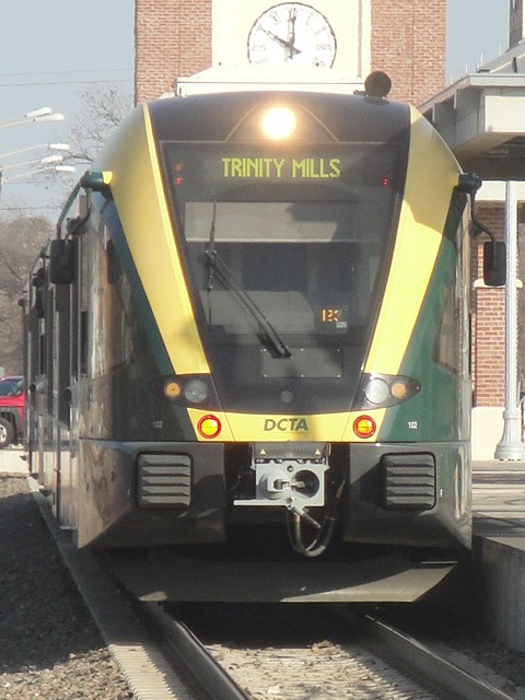 Foto: A-Train en estación Downtown Denton - Denton (Texas), Estados Unidos