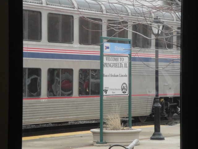 Foto: Tren Texas Eagle con rumbo a Chicago - Springfield (Illinois), Estados Unidos