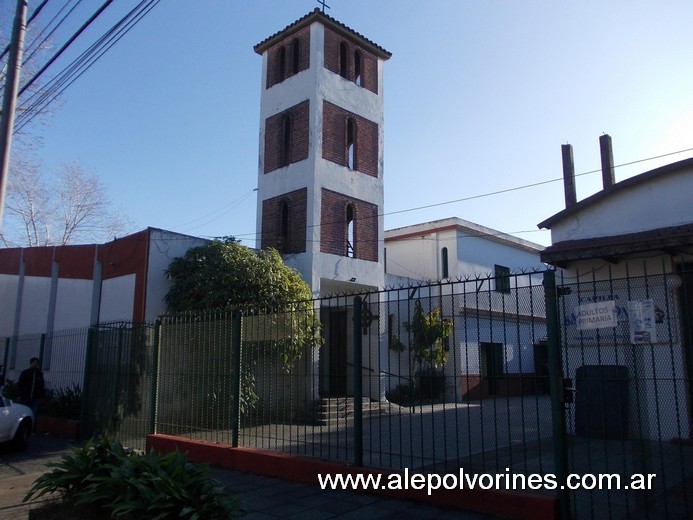 Foto: San Martin - Capilla San Antonio - San Martin (Buenos Aires), Argentina