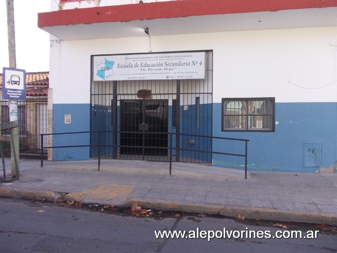 Foto: San Martin - Escuela Educacion Secundaria Ricardo Rojas - San Martin (Buenos Aires), Argentina