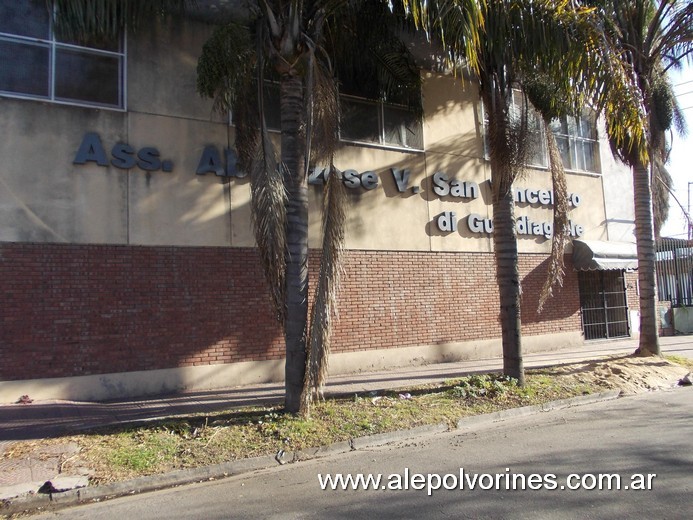 Foto: San Martin - Asociacion Abruzzesa - San Martin (Buenos Aires), Argentina