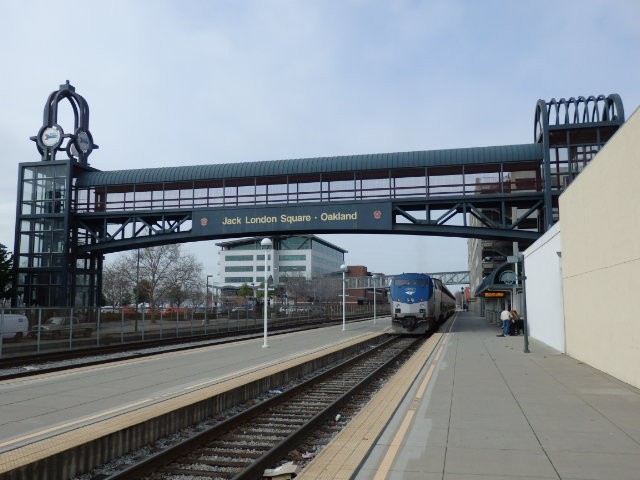 Foto: estación Jack London Square - Oakland (California), Estados Unidos