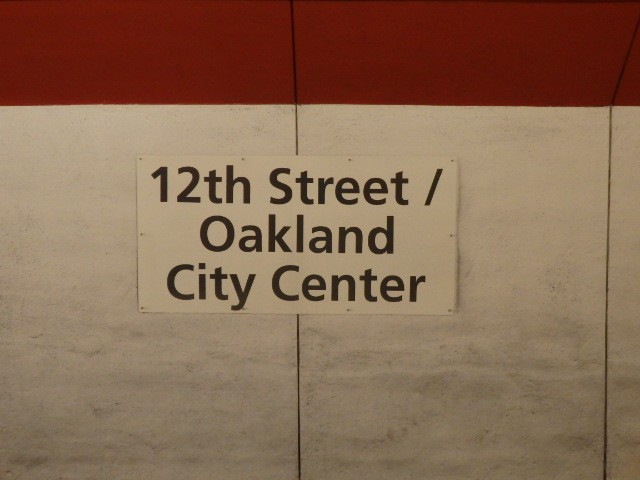 Foto: estación del BART - Oakland (California), Estados Unidos