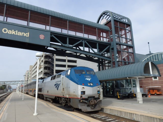 Foto: estación Jack London Square - Oakland (California), Estados Unidos