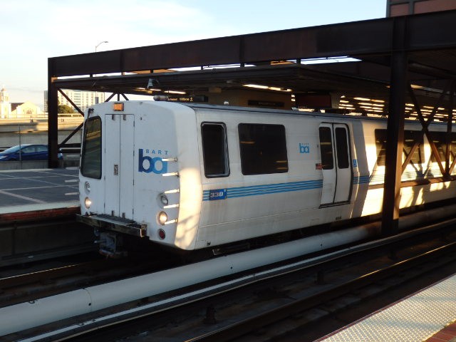 Foto: tren BART - Oakland (California), Estados Unidos
