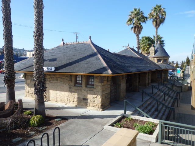 Foto: ex estación, actual restaurante - San Carlos (California), Estados Unidos