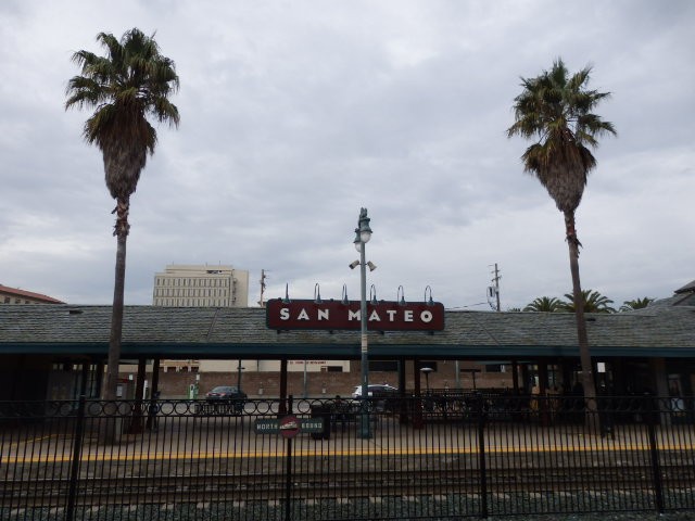 Foto: estación de Caltrain - San Mateo (California), Estados Unidos
