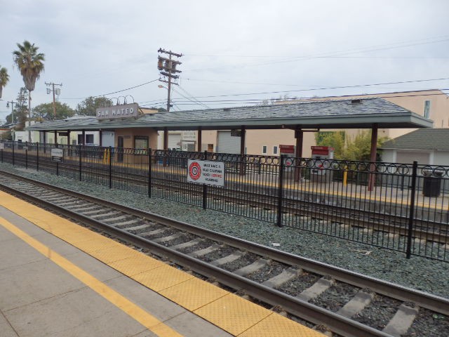 Foto: estación de Caltrain - San Mateo (California), Estados Unidos