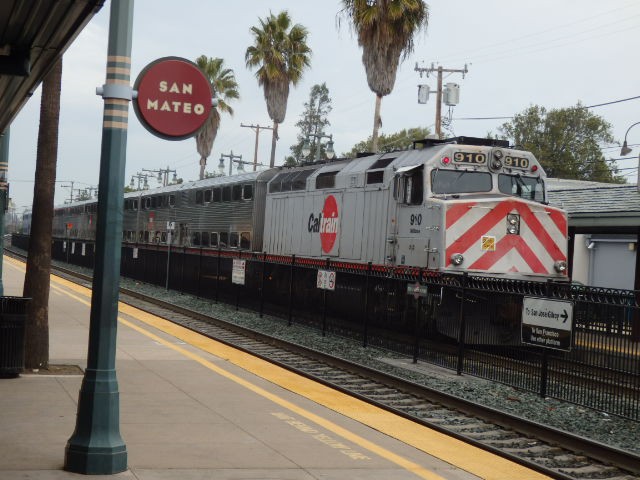 Foto: estación de Caltrain - San Mateo (California), Estados Unidos