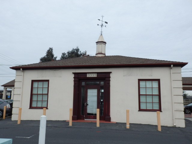 Foto: antigua estación Hillsdale, en San Mateo - San Mateo (California), Estados Unidos