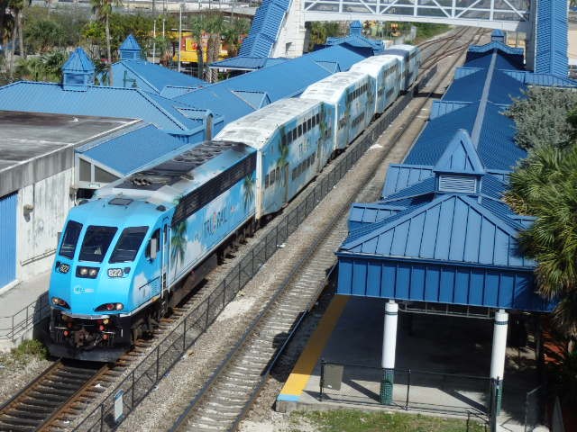 Foto: estación Tri-Rail/Metrorail Transfer, de Tri-Rail - Hialeah (Florida), Estados Unidos