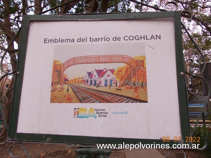 Foto: Coghlan - Emblema del Barrio - Coghlan (Buenos Aires), Argentina