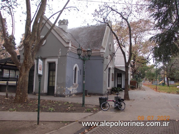 Foto: Estacion Coghlan - Coghlan (Buenos Aires), Argentina