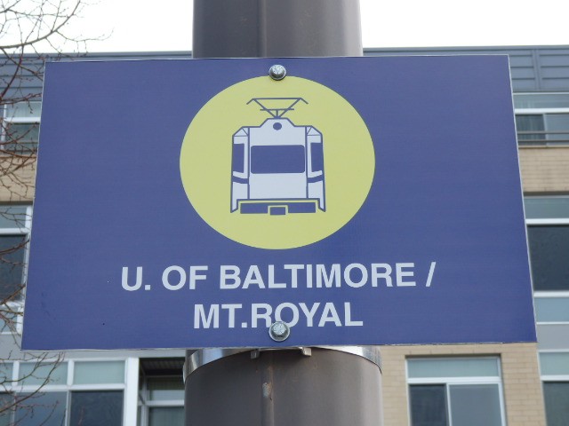 Foto: nomenclador de estación de Light Raillink - Baltimore (Maryland), Estados Unidos