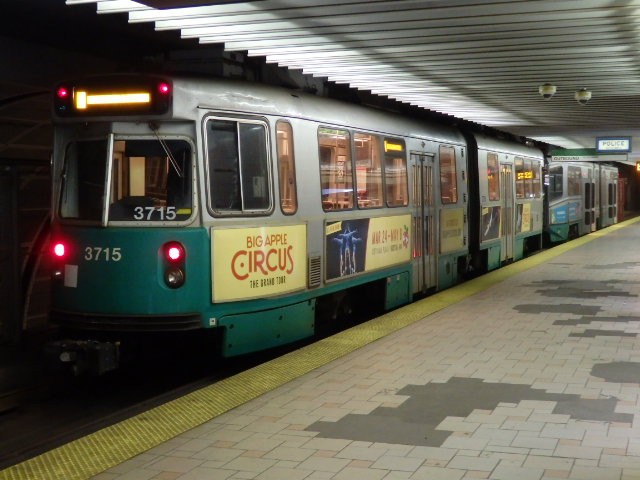Foto: Línea Verde en North Station - Boston (Massachusetts), Estados Unidos