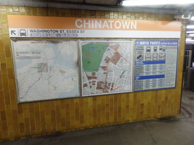 Foto: estación de la Línea Naranja del subte - Boston (Massachusetts), Estados Unidos