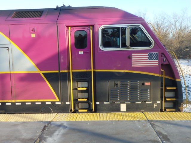 Foto: locomotora de MBTA - Kingston (Massachusetts), Estados Unidos