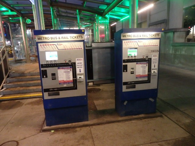 Foto: estación del metrotranvía, boleteras - Buffalo (New York), Estados Unidos