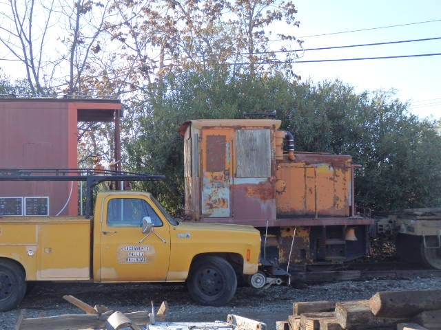 Foto: talleres del metrotranvía de Sacramento - Folsom (California), Estados Unidos