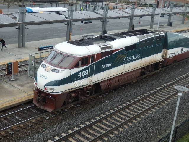Foto: estación y tren Cascades - Everett (Washington), Estados Unidos