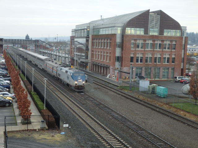 Foto: estación y tren Empire Builder llegando desde Chicago - Everett (Washington), Estados Unidos