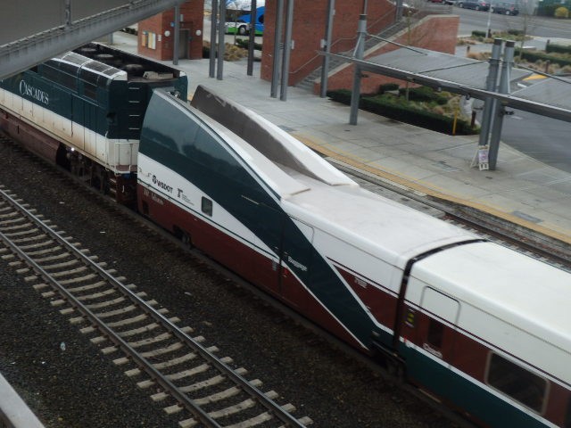 Foto: estación y tren Cascades - Everett (Washington), Estados Unidos