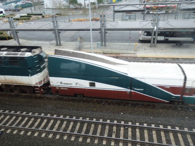 Foto: estación y tren Cascades - Everett (Washington), Estados Unidos