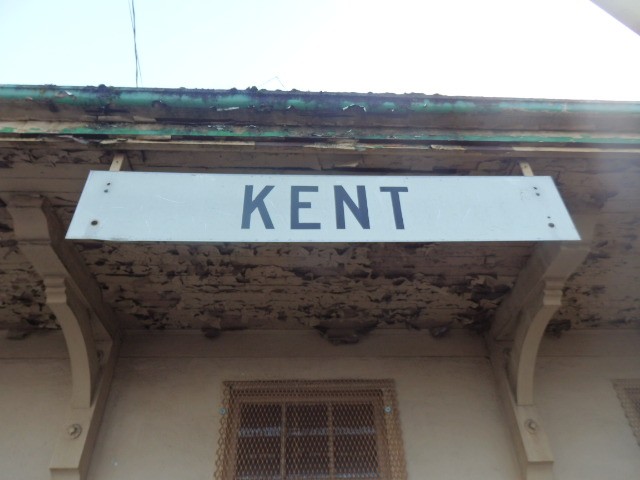 Foto: nomenclador de la antigua estación - Kent (Washington), Estados Unidos