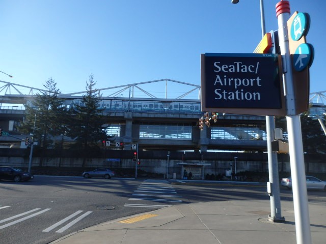 Foto: metrotranvía Link, estación SeaTac Airport - Tukwila (Washington), Estados Unidos