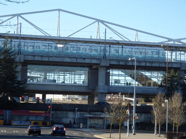Foto: metrotranvía Link, estación SeaTac Airport - Tukwila (Washington), Estados Unidos