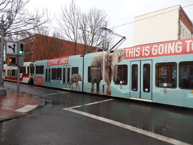 Foto: el metrotranvía MAX - Portland (Oregon), Estados Unidos