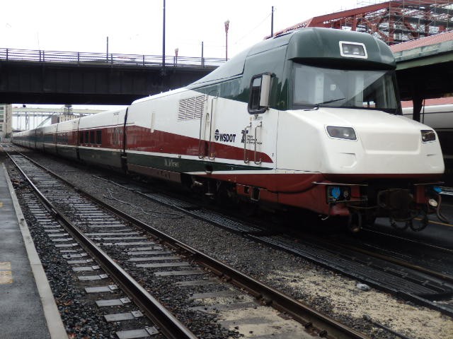 Foto: tren Cascades en estación Portland - Portland (Oregon), Estados Unidos