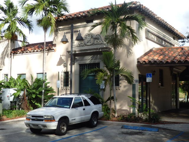 Foto: estación de Amtrak y Tri-Rail - Hollywood (Florida), Estados Unidos