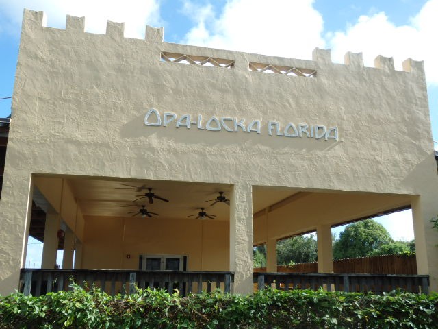 Foto: estación de Tri-Rail - Opa-Locka (Florida), Estados Unidos