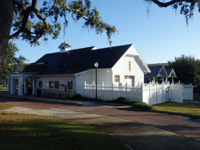 Foto: estación de SunRail y Amtrak - Winter Park (Florida), Estados Unidos