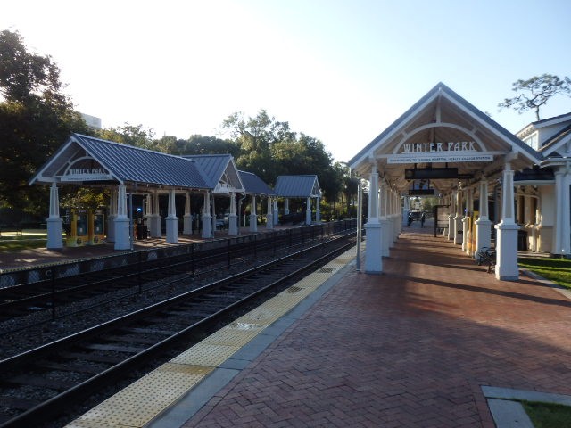 Foto: estación de SunRail y Amtrak - Winter Park (Florida), Estados Unidos