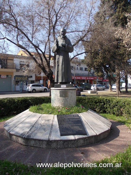 Foto: Villa Bosch - Monumento Padre Pio - Villa Bosch (Buenos Aires), Argentina