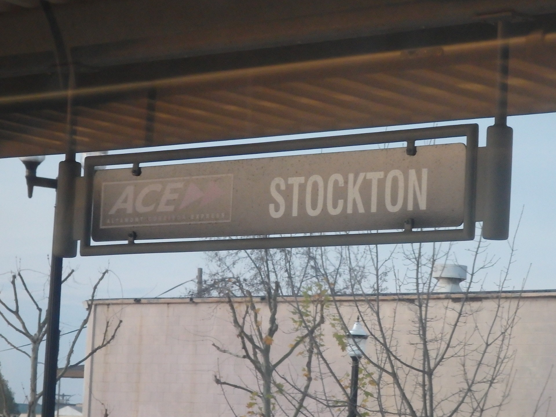 Foto: nomenclador de la estación - Stockton (California), Estados Unidos