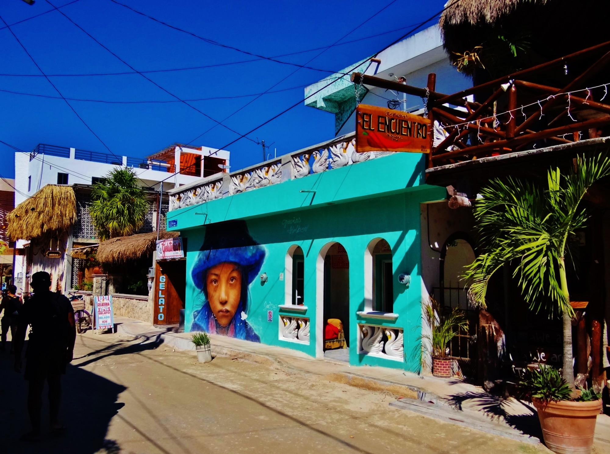 Foto: Avenida Tiburón Ballena - Holbox (Quintana Roo), México