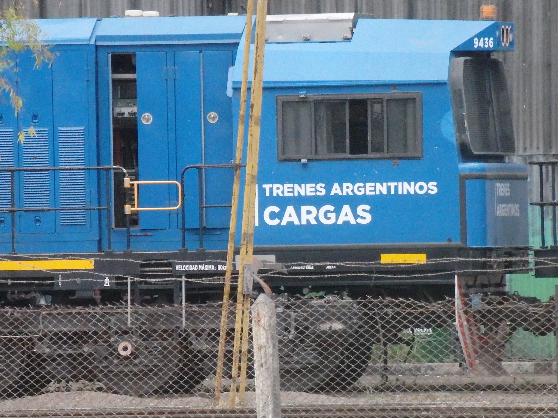 Foto: material rodante en el cuadro de la estación - Mendoza, Argentina