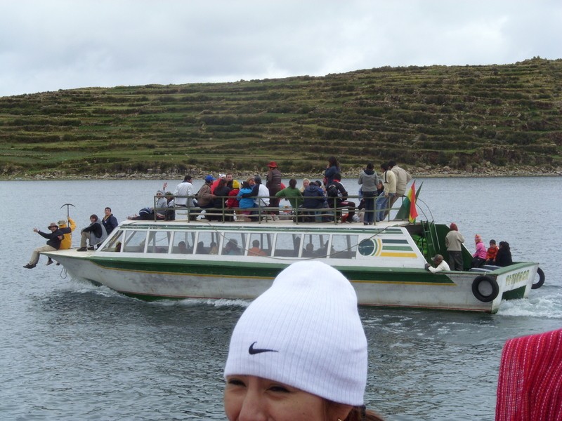 Foto: cruzando el lago Titicaca a la Isla del Sol - Copacabana (La Paz), Bolivia