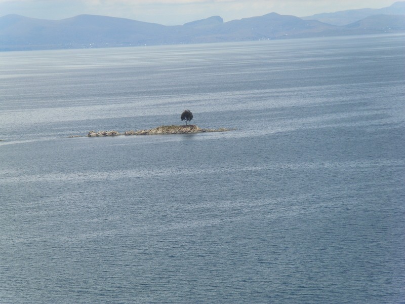 Foto: islita en el lago Titicaca - Zona de Copacabana (La Paz), Bolivia