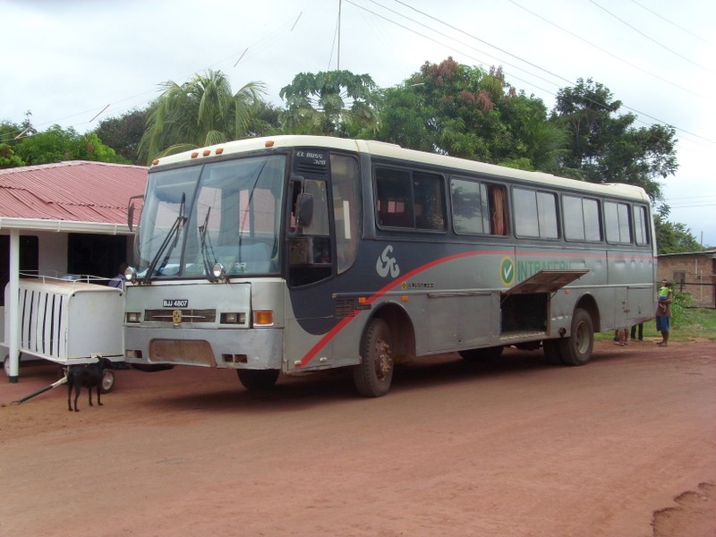 Foto: micro brasilero usado en Guyana - Lethem, Guyana
