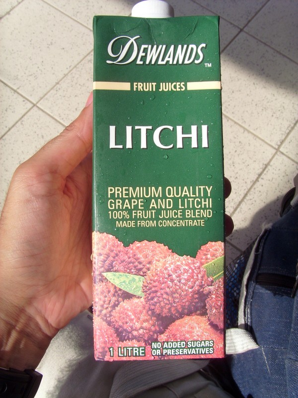 Foto: jugo de li-chi (con uva) - Paramaribo, Surinam