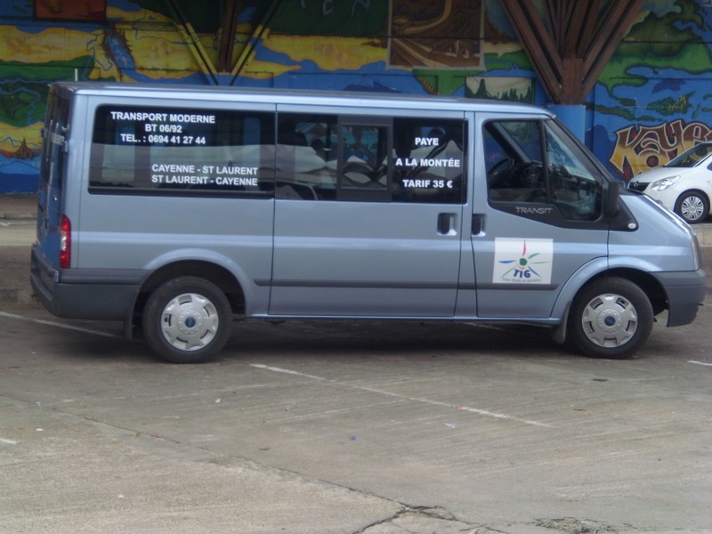 Foto: navette, transporte de media y larga distancia - Saint-Laurent-du-Maroni, Guyana Francesa