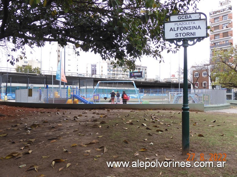 Foto: Constitución - Plaza Alfonsina Storni - Constitucion (Buenos Aires), Argentina