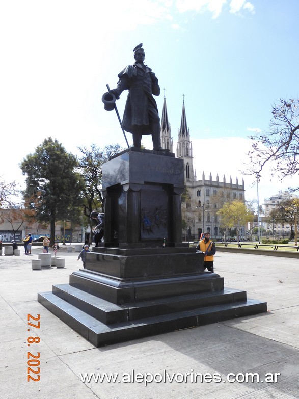 Foto: Constitución - Plaza Constitucion - Monumento Castelli - Constitucion (Buenos Aires), Argentina